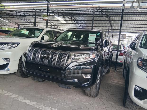 Toyota Land Cruiser Prado 2019 Black
