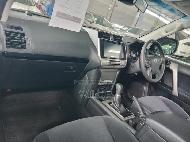 Toyota Land Cruiser Prado 2019 Black