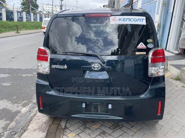 Toyota Spade 1.5 2019 Blue