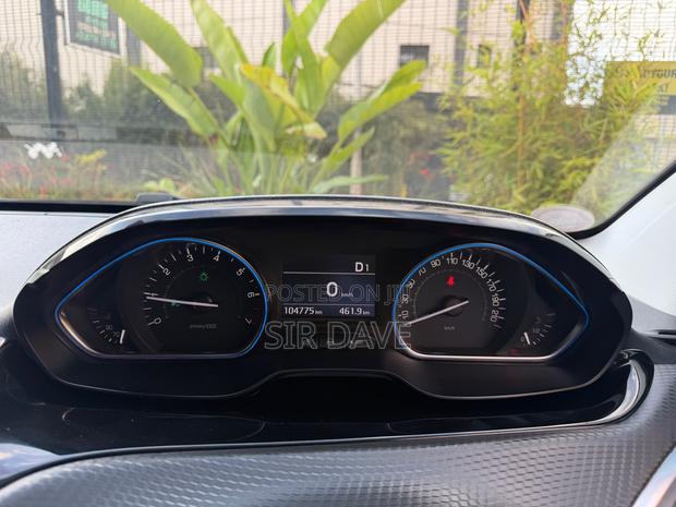 Peugeot 2008 1.2 PureTech (130 Hp) 2017 White