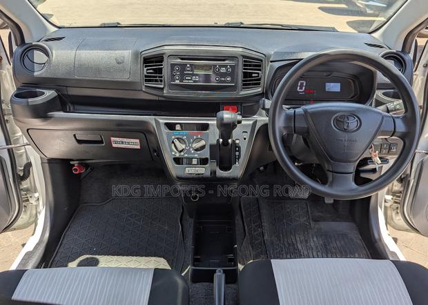 Toyota Pixis Epoch 2019 White