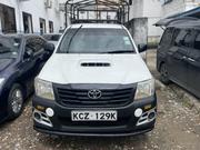 Toyota Hilux 2012 White for sale