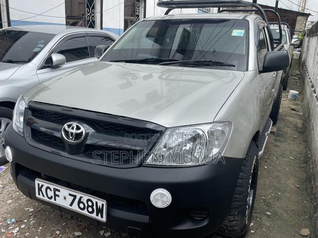 Toyota Hilux 2.5 D-4D 2008 Silver