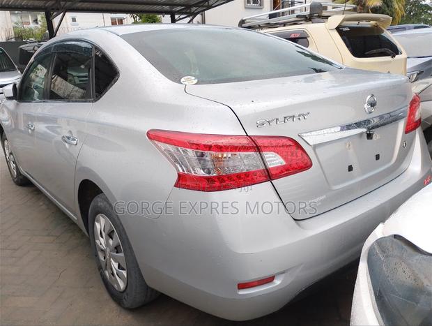 Nissan Sylphy 2016 Silver