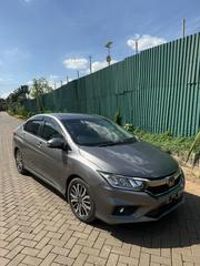 Honda Grace 2019 Silver for sale