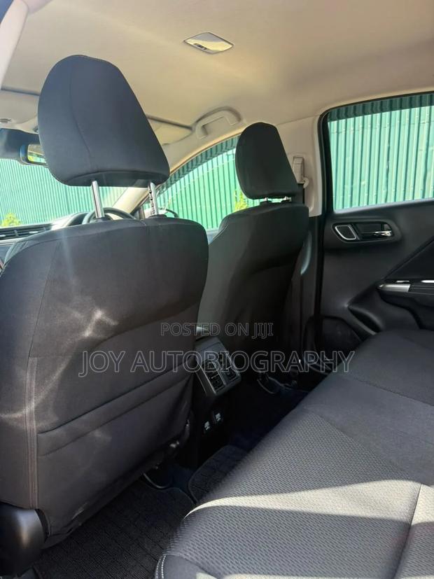 Honda Grace 2019 Silver