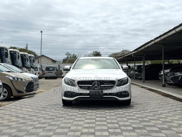Mercedes-Benz E200 2016 White