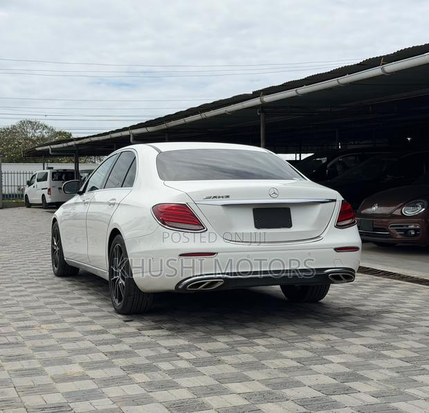 Mercedes-Benz E200 2016 White