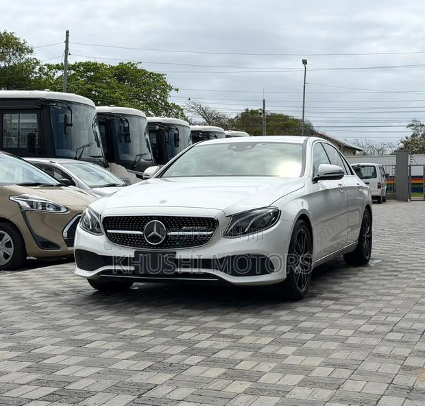 Mercedes-Benz E200 2016 White