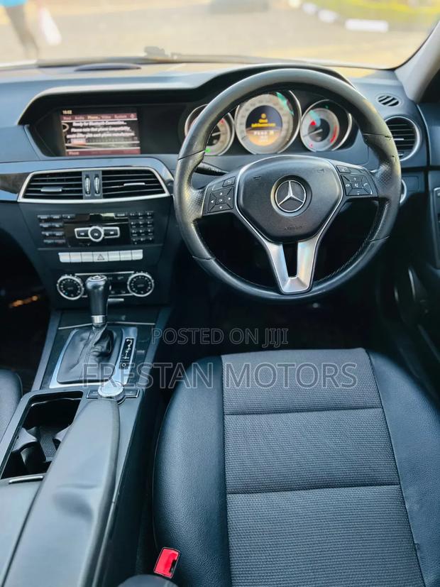 Mercedes-Benz C200 2011 White