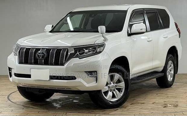 Toyota Land Cruiser Prado 2.8 2020 White