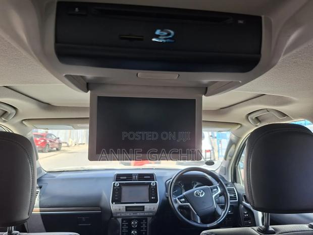 Toyota Land Cruiser Prado 2.8 2019 White