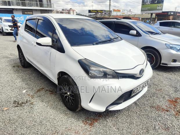 Toyota Vitz 2015 White