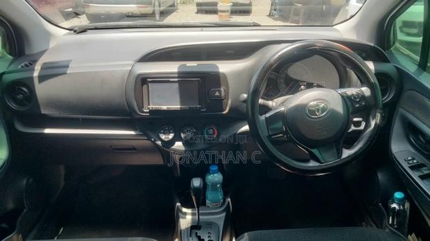 Toyota Vitz 1.3 FWD 5dr 2018 White