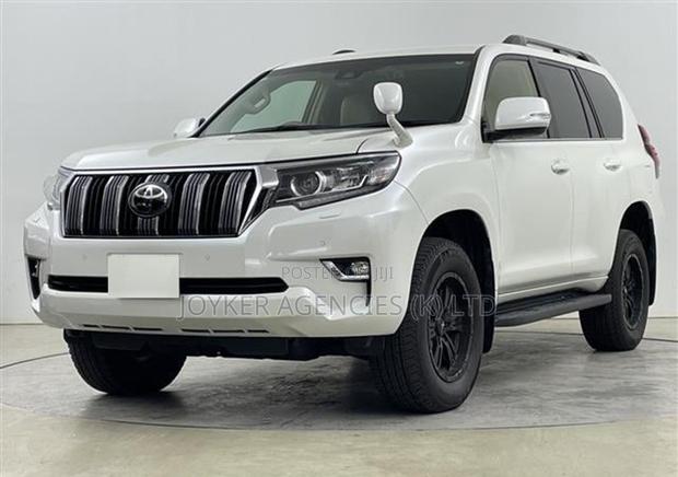 Toyota Land Cruiser Prado 2.8 2019 White