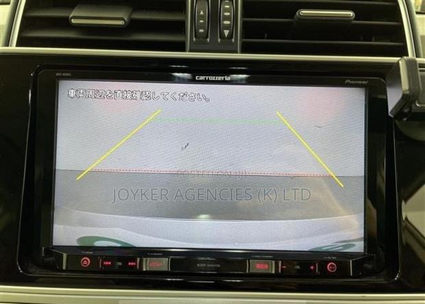 Toyota Land Cruiser Prado 2.8 2019 White