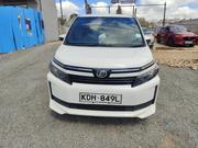 Toyota Voxy 2016 White for sale