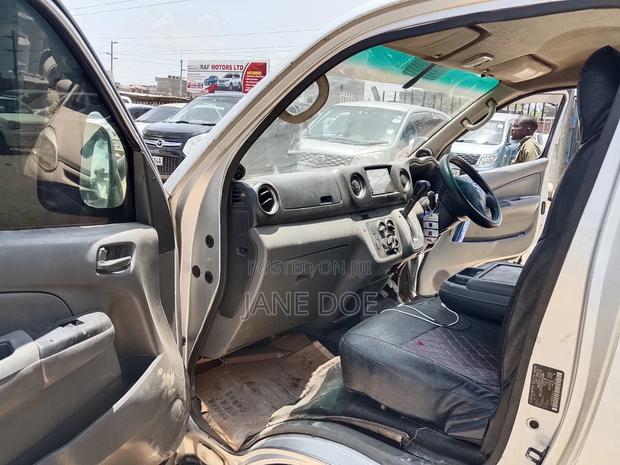 Nissan NV350 2013 Silver