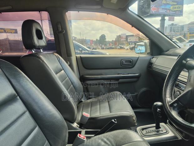 Nissan X-Trail 2004 Gray