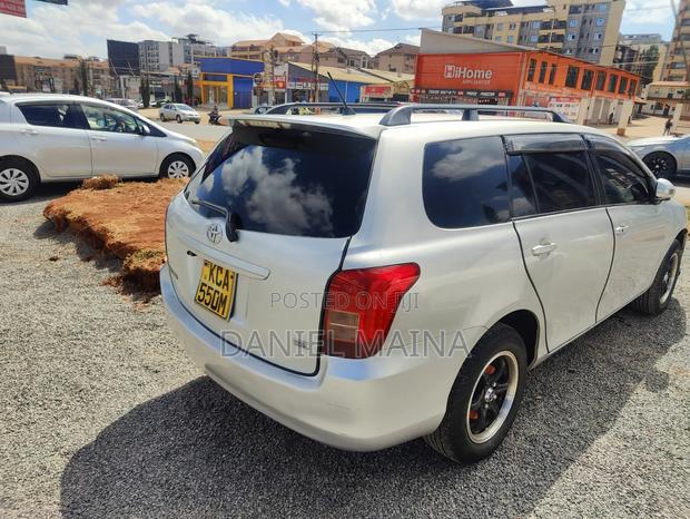 Toyota Corolla Fielder 2007 Silver