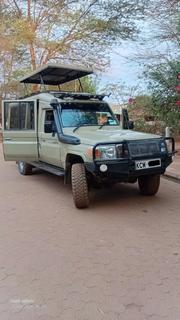 Toyota Land Cruiser 2013 Beige for sale