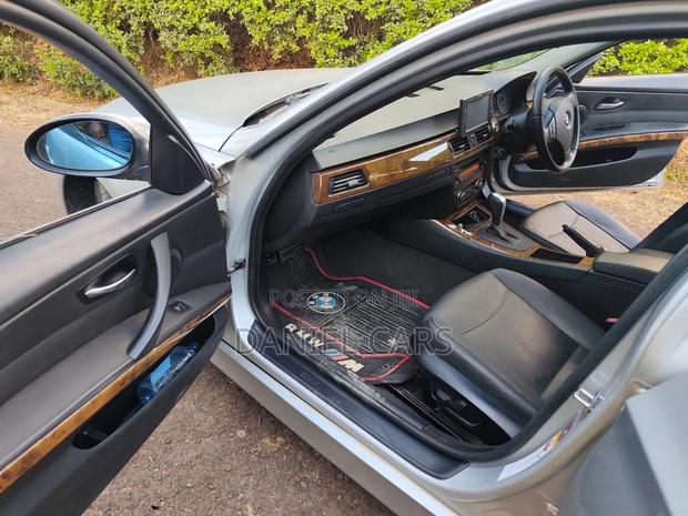 BMW 320i 2008 Silver