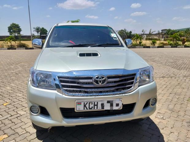 Toyota Hilux 3.0 D-4D Double Cab 2008 Silver
