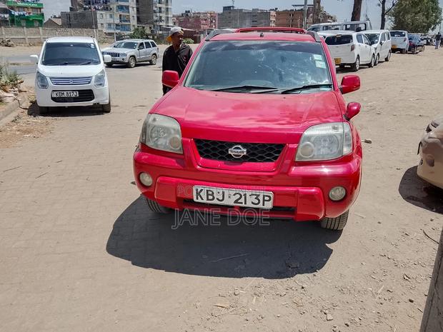 Nissan X-Trail 2004 Red
