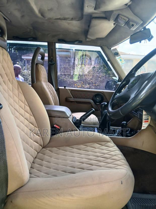 Land Rover Discovery 1997 Gold