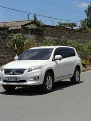 Toyota Vanguard 2010 White for sale