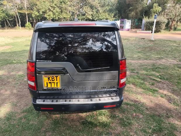 Land Rover Discovery 2005 Gray