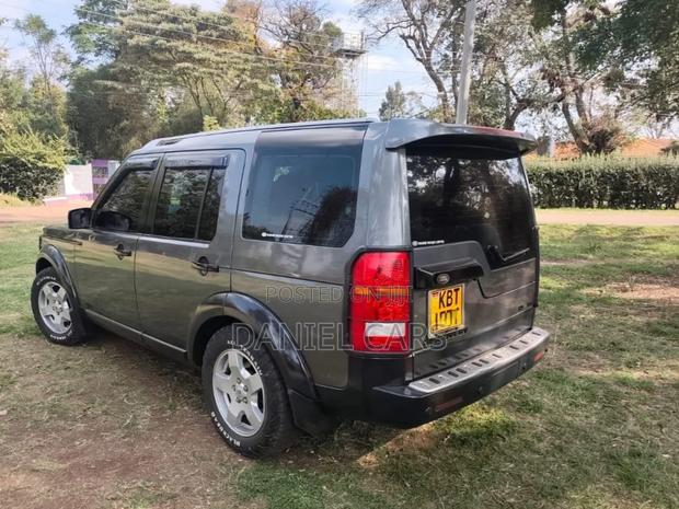 Land Rover Discovery 2005 Gray