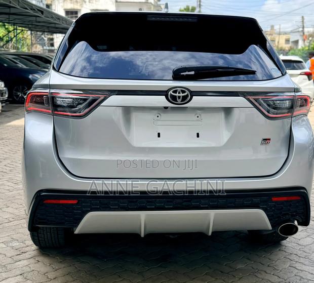 Toyota Harrier 2019 Silver