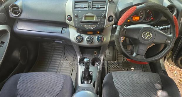 Toyota RAV4 2009 Silver