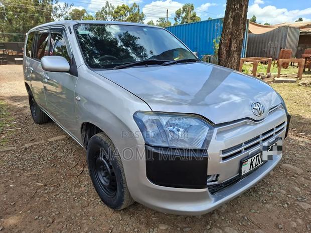 Toyota Succeed 2018 Silver
