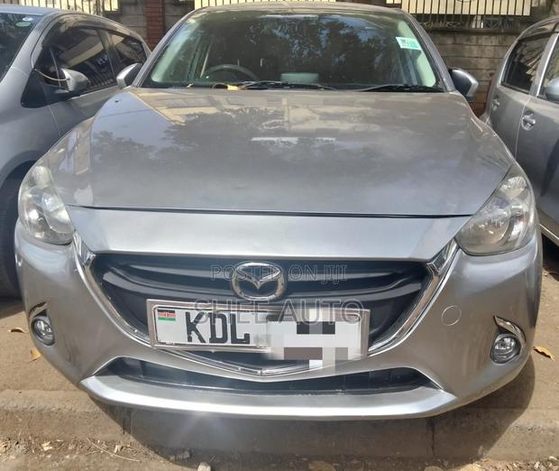 Mazda Demio 2015 Silver