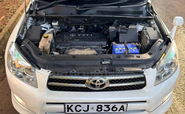 Toyota RAV4 2009
