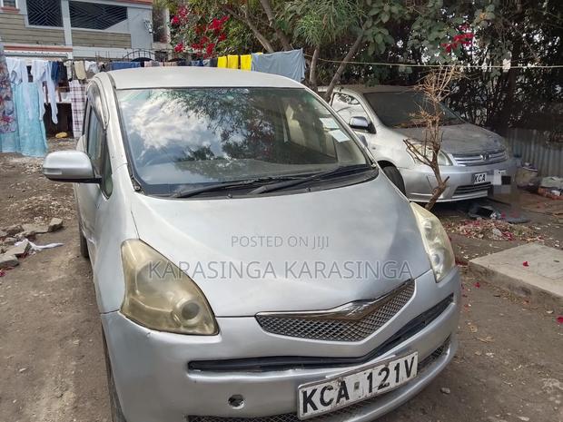 Toyota Ractis 2007 Silver