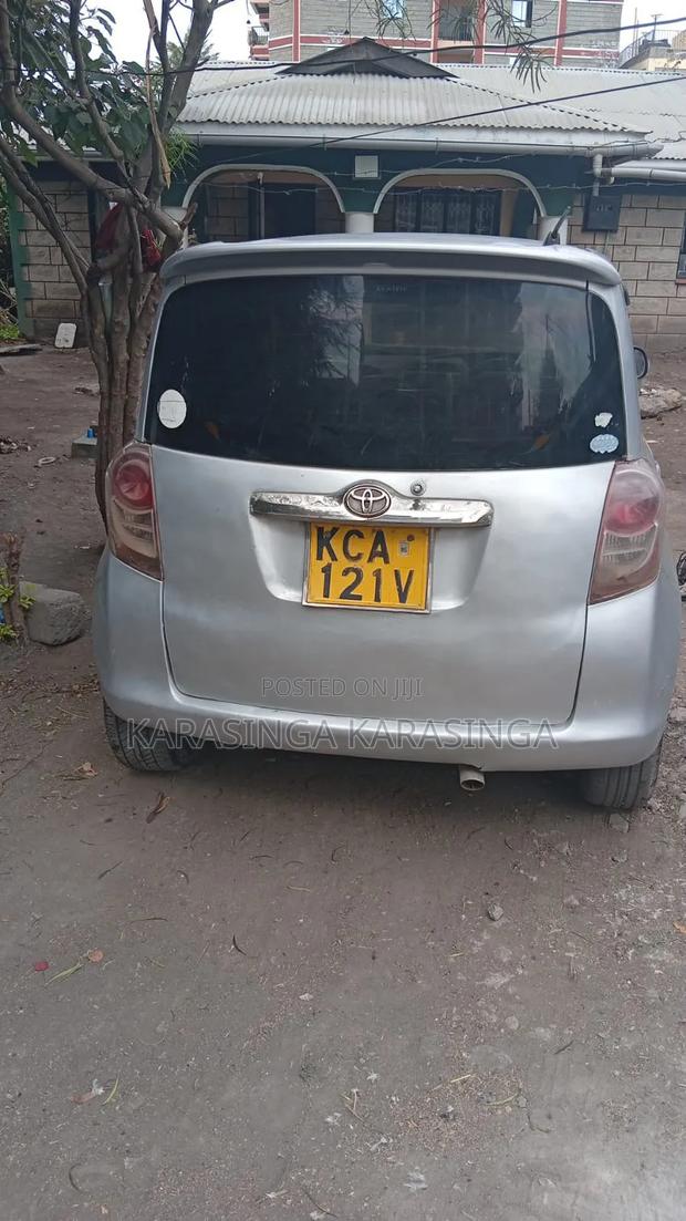 Toyota Ractis 2007 Silver