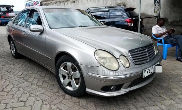 Mercedes-Benz E240 1999