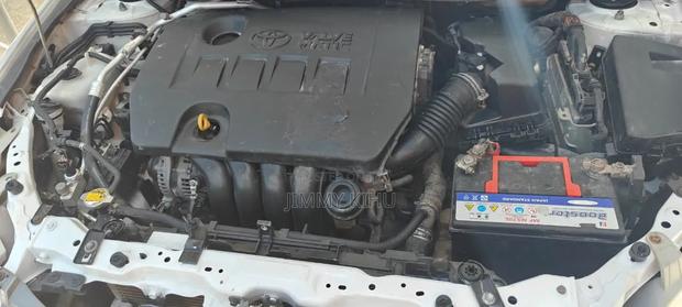 Toyota Premio 1.8 FWD 2012 White