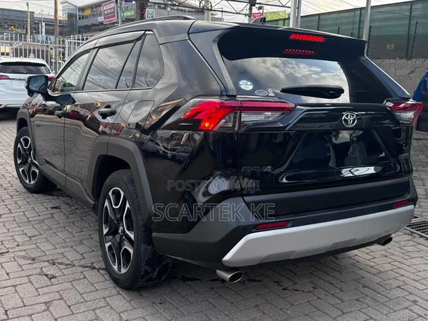 Toyota RAV4 Adventure 2019 Black