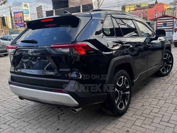 Toyota RAV4 Adventure 2019 Black