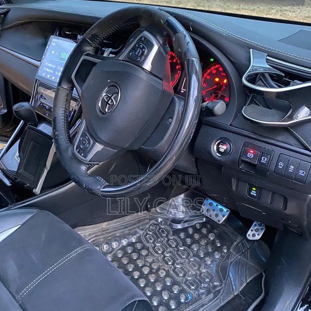 Toyota Harrier 2017 Black