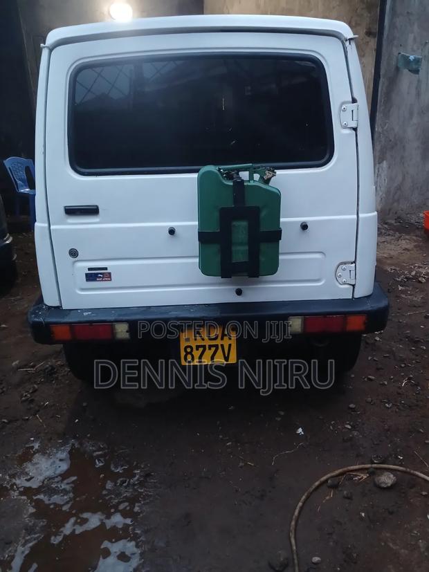 Suzuki Samurai 1996 White
