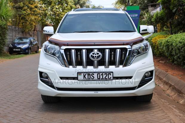 Toyota Land Cruiser Prado 2017 White