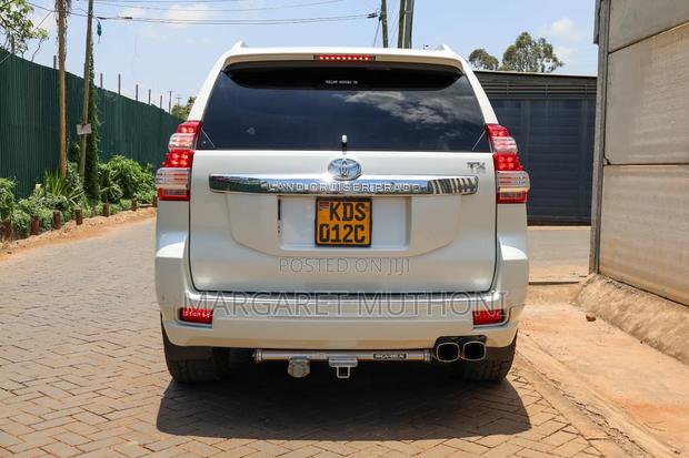 Toyota Land Cruiser Prado 2017 White