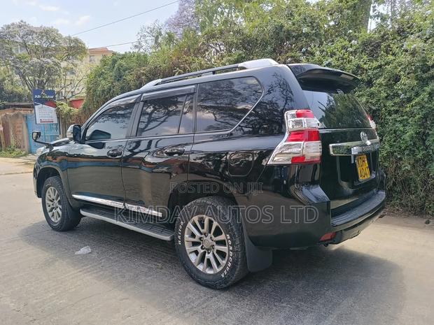 Toyota Land Cruiser Prado 2.7 2017 Black