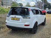 Mitsubishi Outlander 2007 White for sale