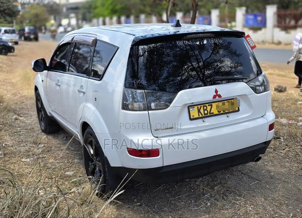 Mitsubishi Outlander 2007 White